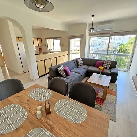 Apartment Kasgar 2 Bed Sea View In Kyrenia By Holidaykeys Kyrenia (Northern Cyprus)