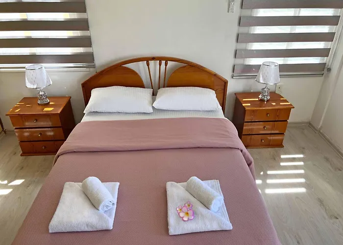 Kasgar 2 Bed Sea View In Kyrenia By Holidaykeys * Kyrenia (Northern Cyprus)